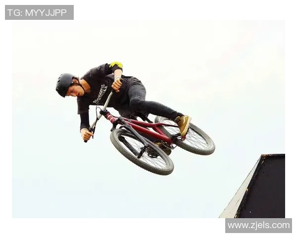 成都极限运动队的速度挑战与激情探索聚焦极限运动的未来发展与创新 成都极限运动队的速度挑战与激情探索聚焦极限运动的未来发展与创新